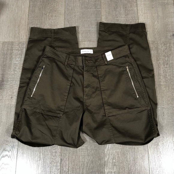 Abercrombie & Fitch Womens Zippered Pockets Cargo Pants Size 31/12 - Picture 3 of 9